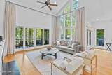 67 Lakeview Drive, 10H - Photo 8