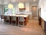 879 Windy Point Dr - Photo 2