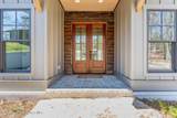744 Lakeshore Dr - Photo 3