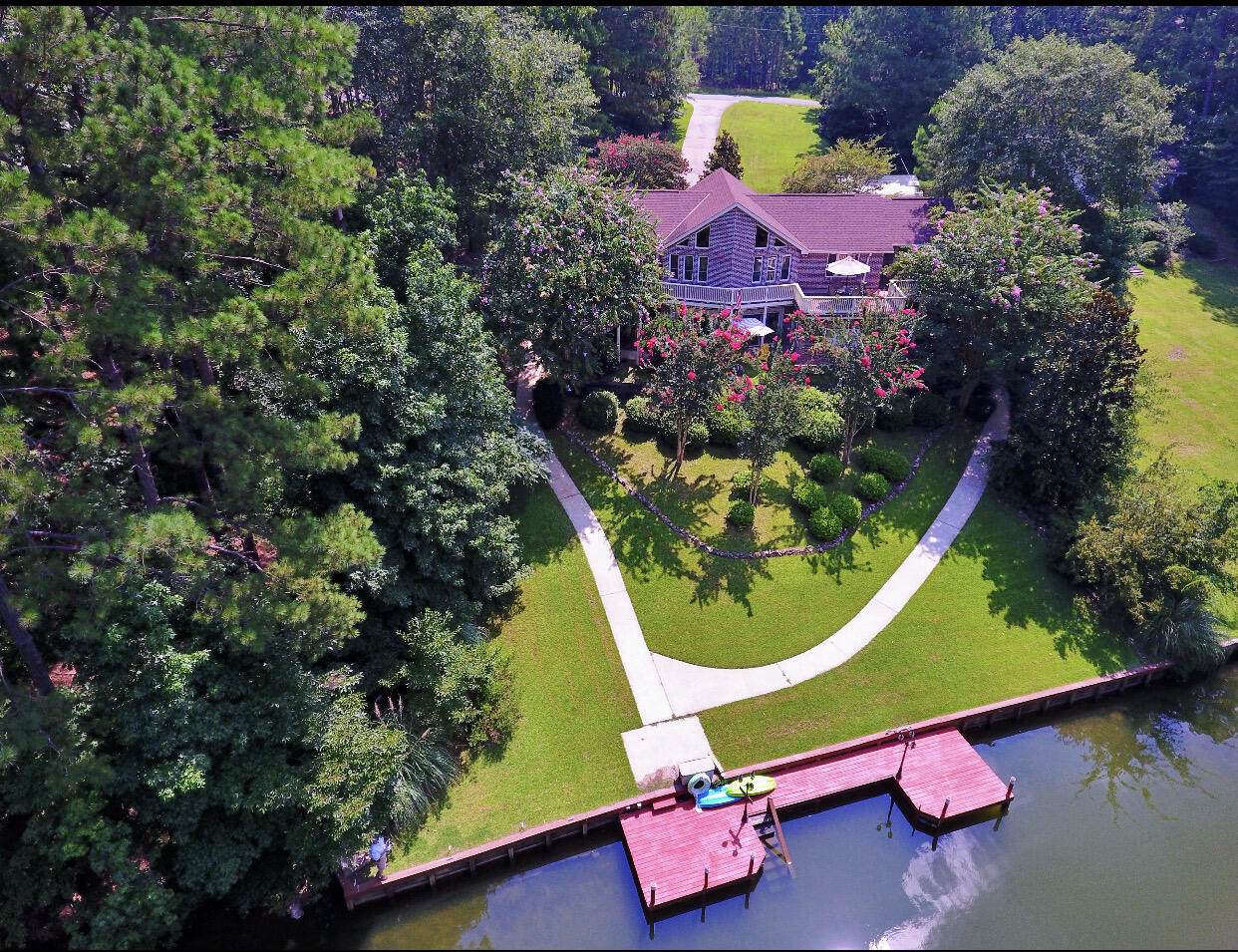 205 Woodside Dr - Photo 1