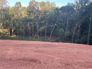 136 Holiday Dr - Photo 1