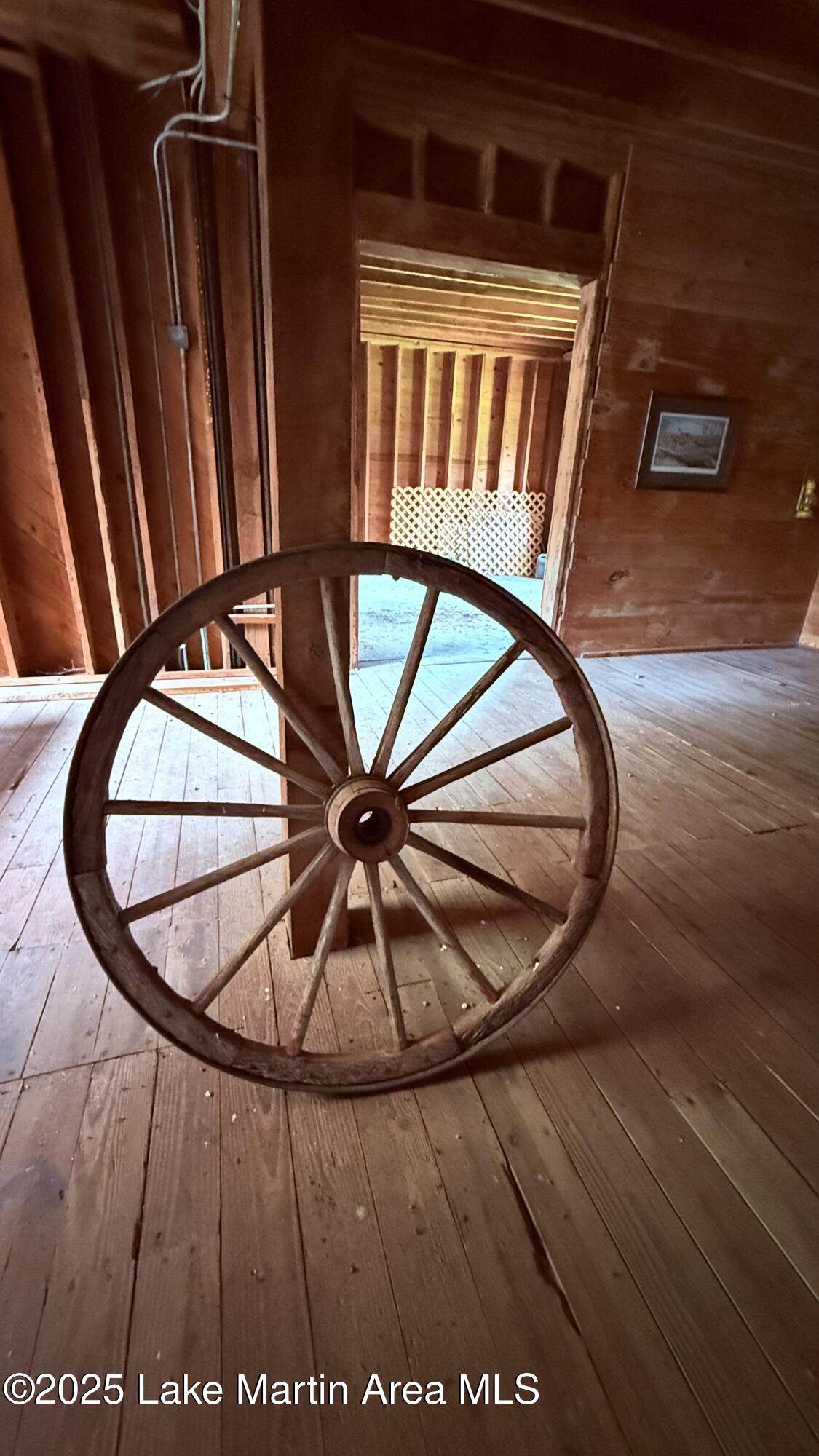 https://bt-photos.global.ssl.fastly.net/lakemartin/1280_boomver_2_25-1981-2.jpg