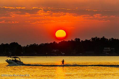 https://bt-photos.global.ssl.fastly.net/lakemartin/1280_boomver_1_25-202-2.jpg
