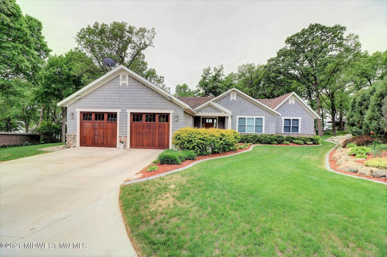 1698 Shore Drive - Photo 1