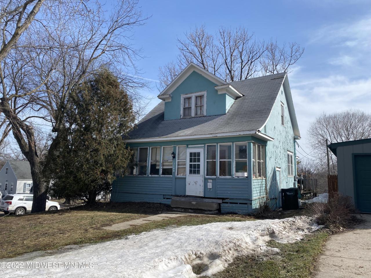 1124 Vine Street - Photo 1