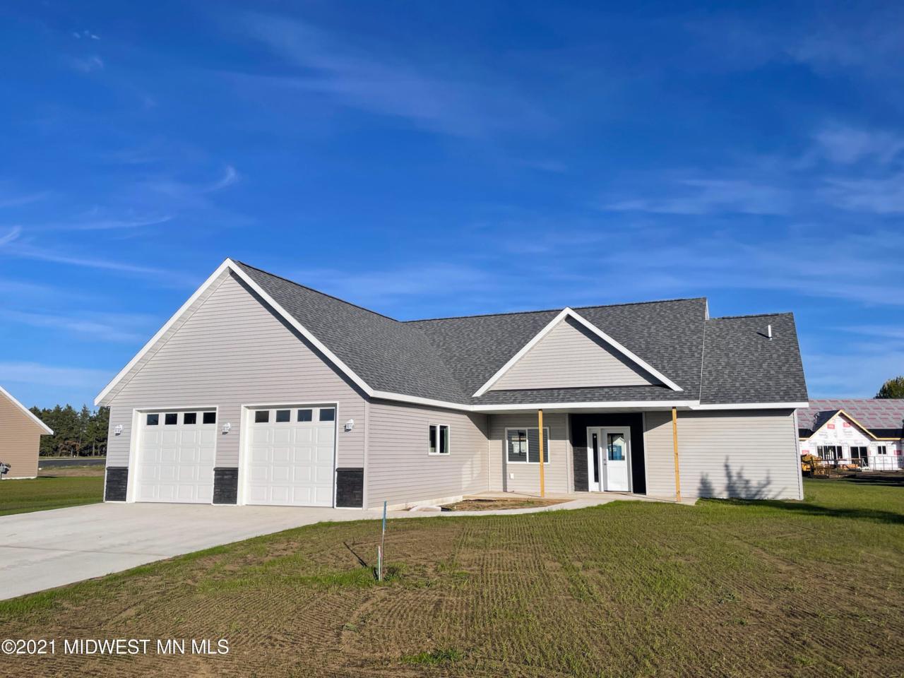 910 8th Avenue - Photo 1
