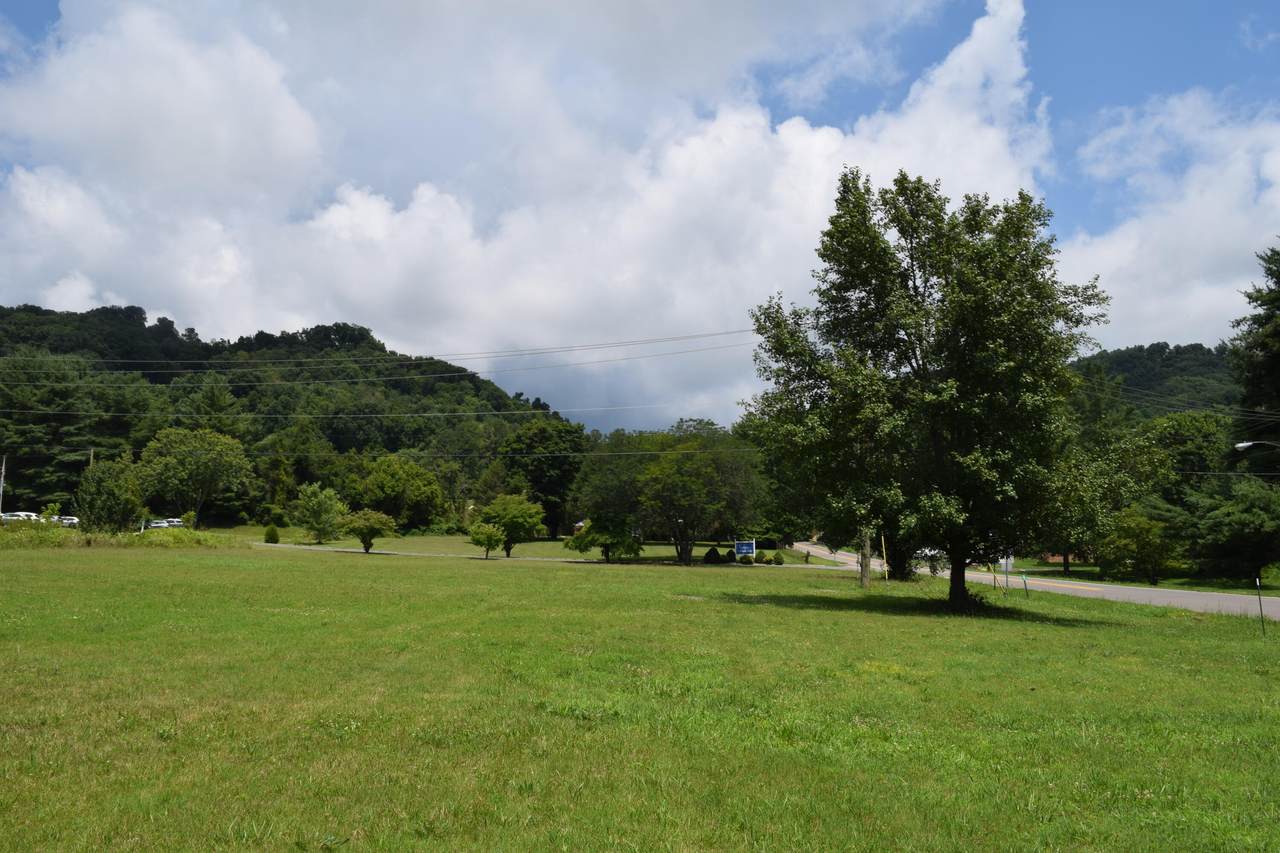 1645 Main Street - Photo 1