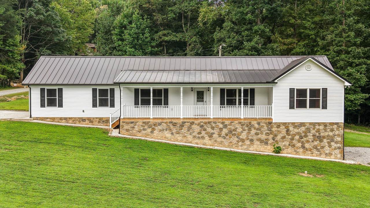 1220 Cougar Trail - Photo 1
