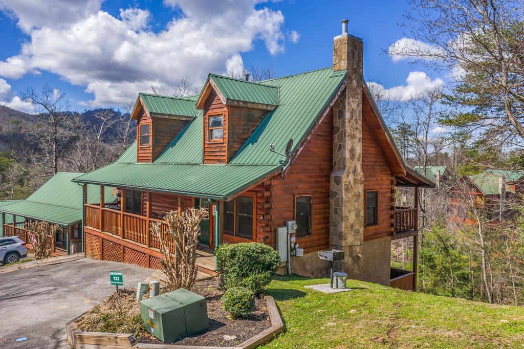 733 Chickasaw Gap Way - Photo 1
