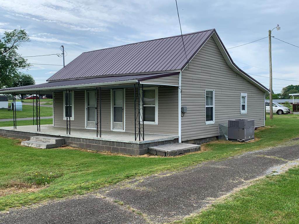 2127 Walnut Street - Photo 1
