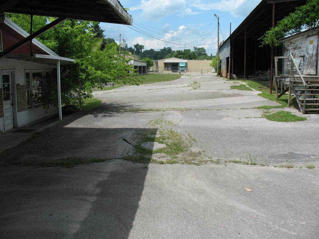 https://bt-photos.global.ssl.fastly.net/lakeway/orig_boomver_1_607313-2.jpg