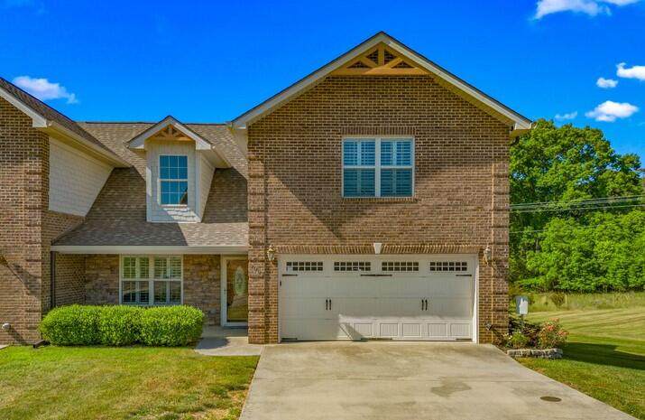 3007 Villas Creekside Drive - Photo 1