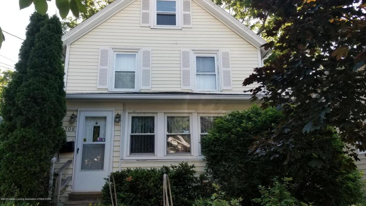 208 Clemens Avenue - Photo 1