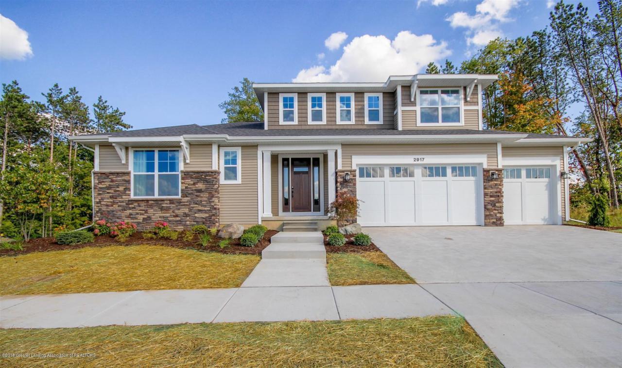 2917 Medinah Drive - Photo 1