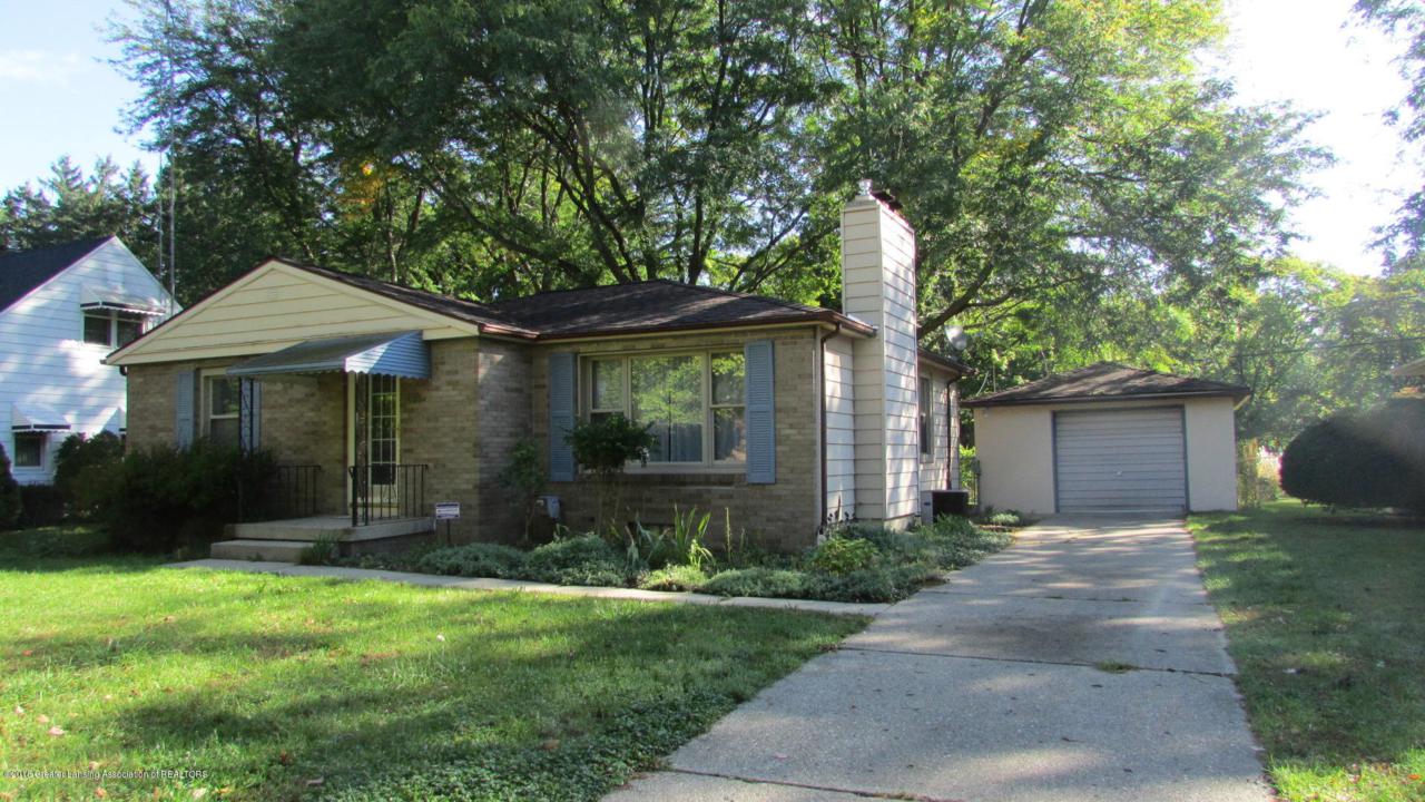 527 Hall Boulevard - Photo 1