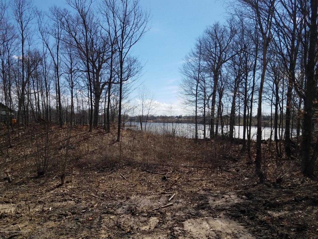 420 Lakeside Drive - Photo 1