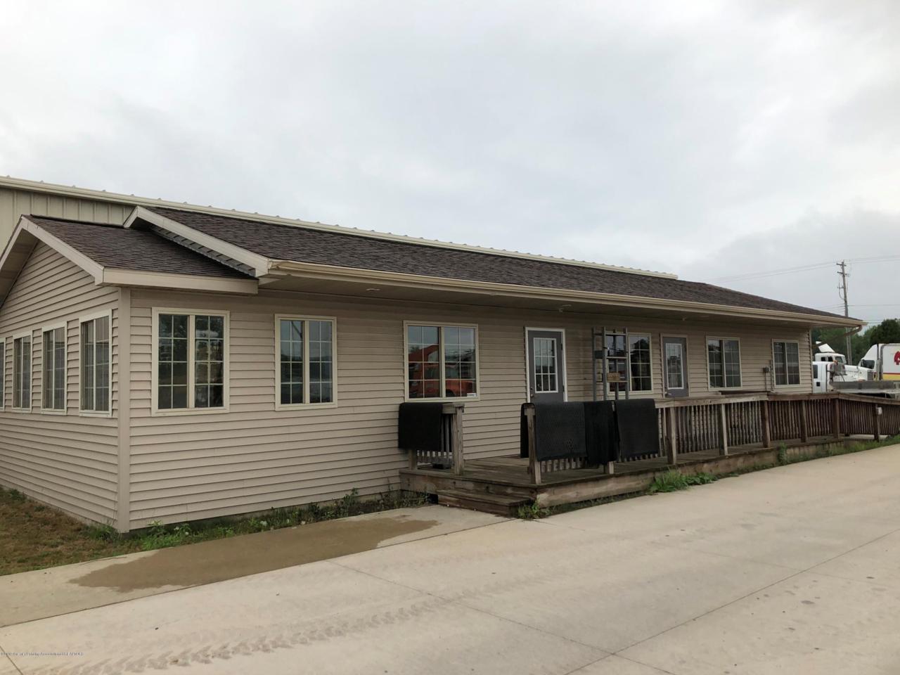 4401 Creyts Road - Photo 1