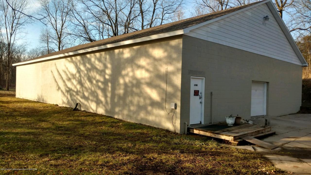5507 Lansing Road - Photo 1