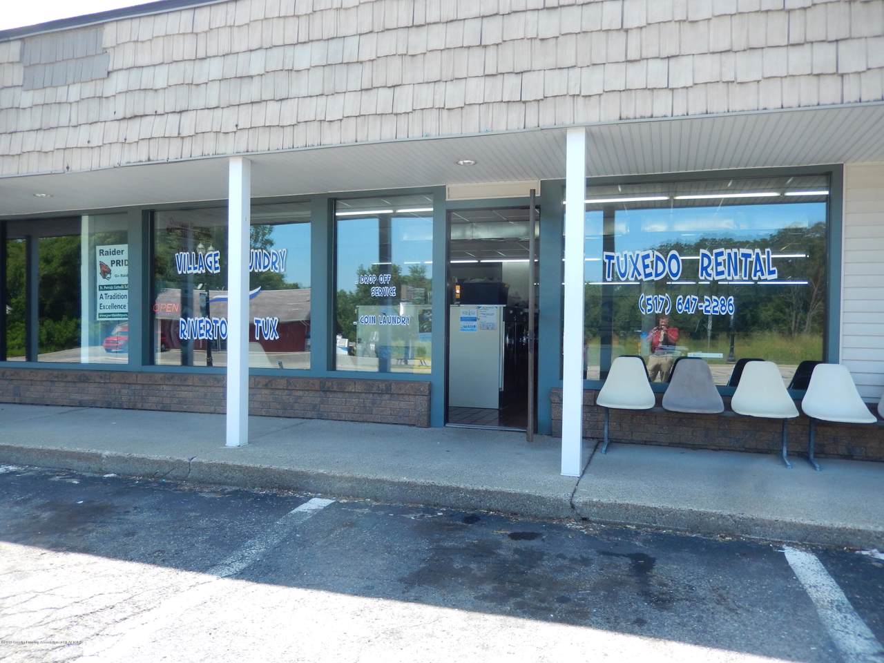 1130 Grand River Avenue - Photo 1