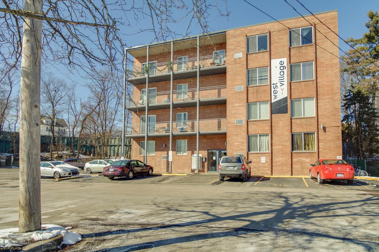400 Hillside Court - Photo 1