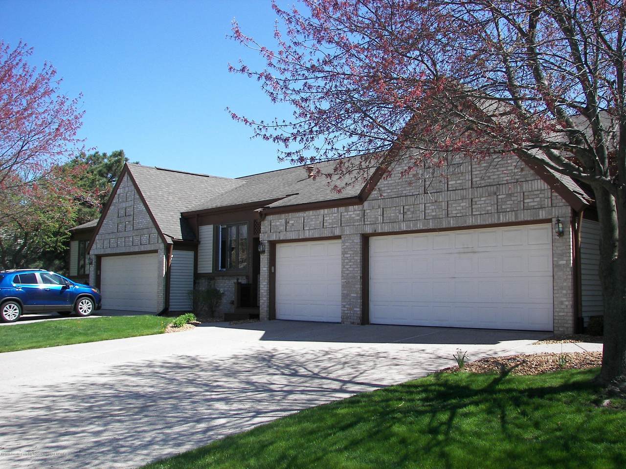 1122 Rolling Green Lane - Photo 1 1122 Rolling Green Lane - Photo 1