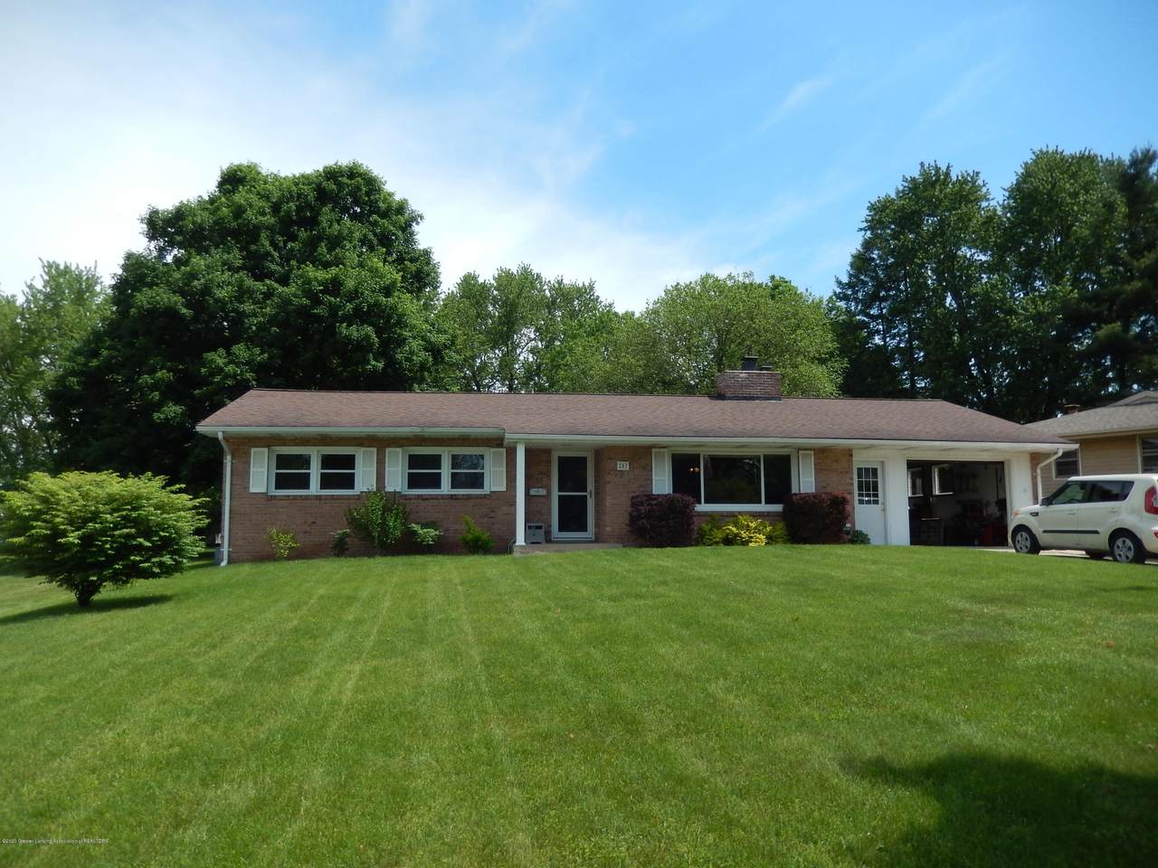 207 Virginia - Photo 1