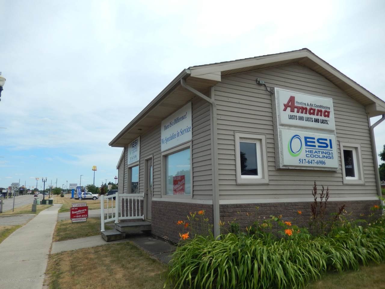 1218 Grand River Avenue - Photo 1