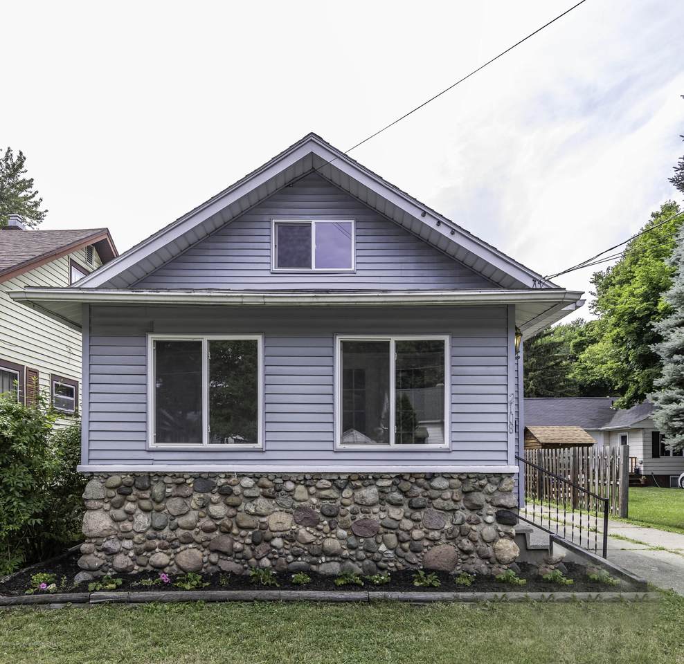 2108 Lyons Avenue - Photo 1