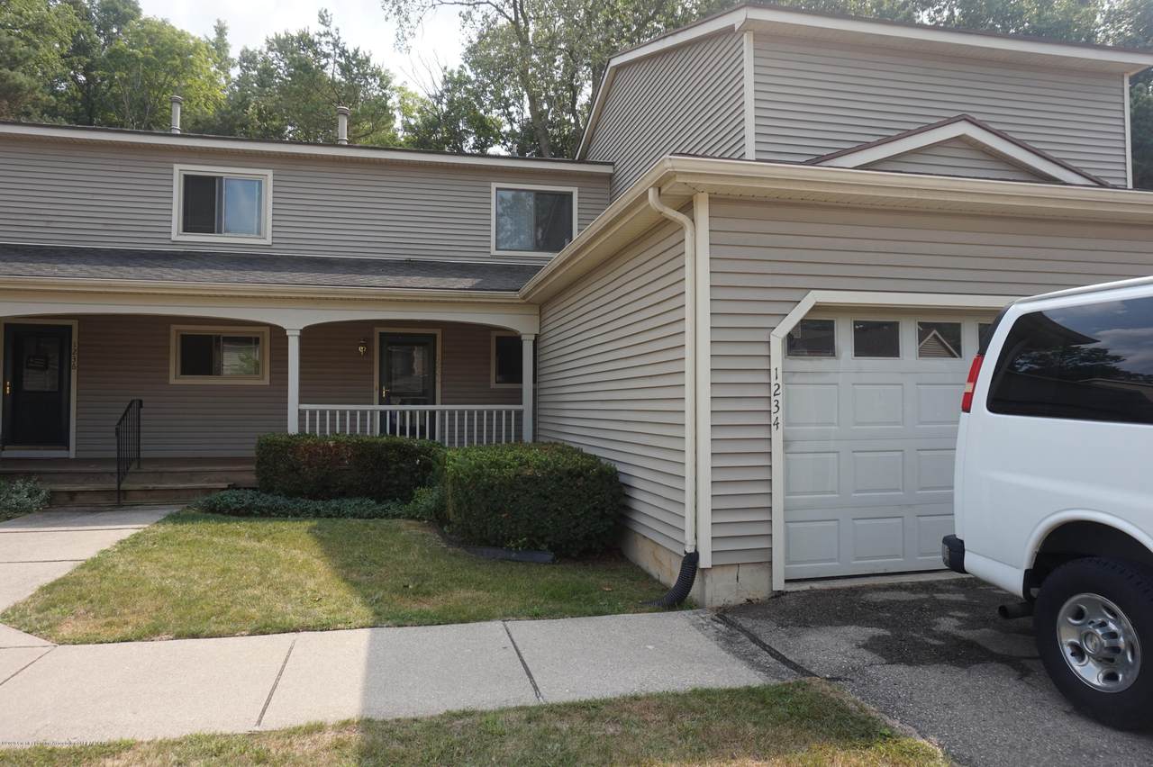 1234 Zimmer Place - Photo 1