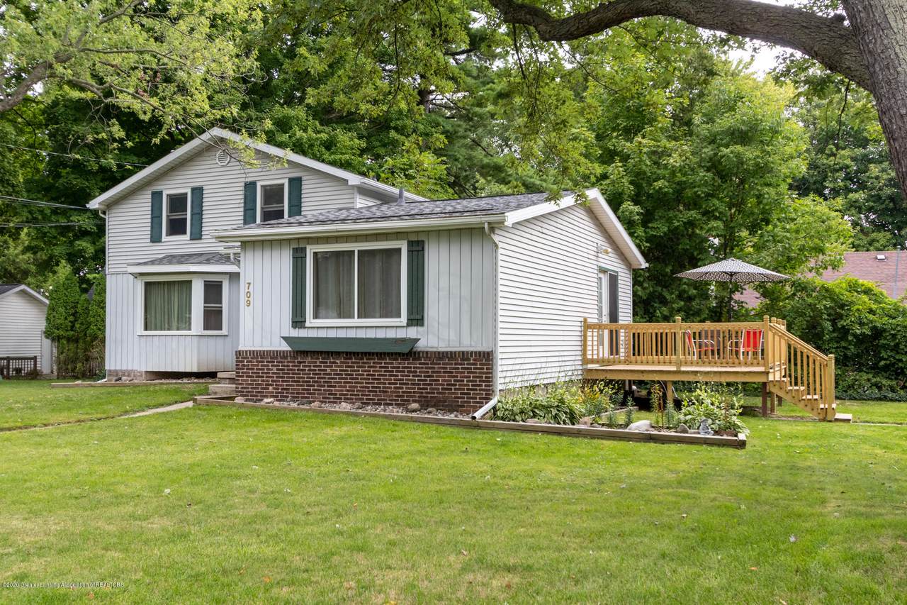 709 Vernon Avenue - Photo 1
