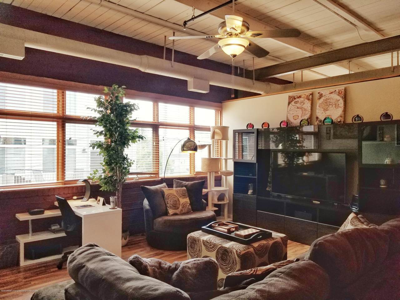 1114 Washington Avenue - Photo 1