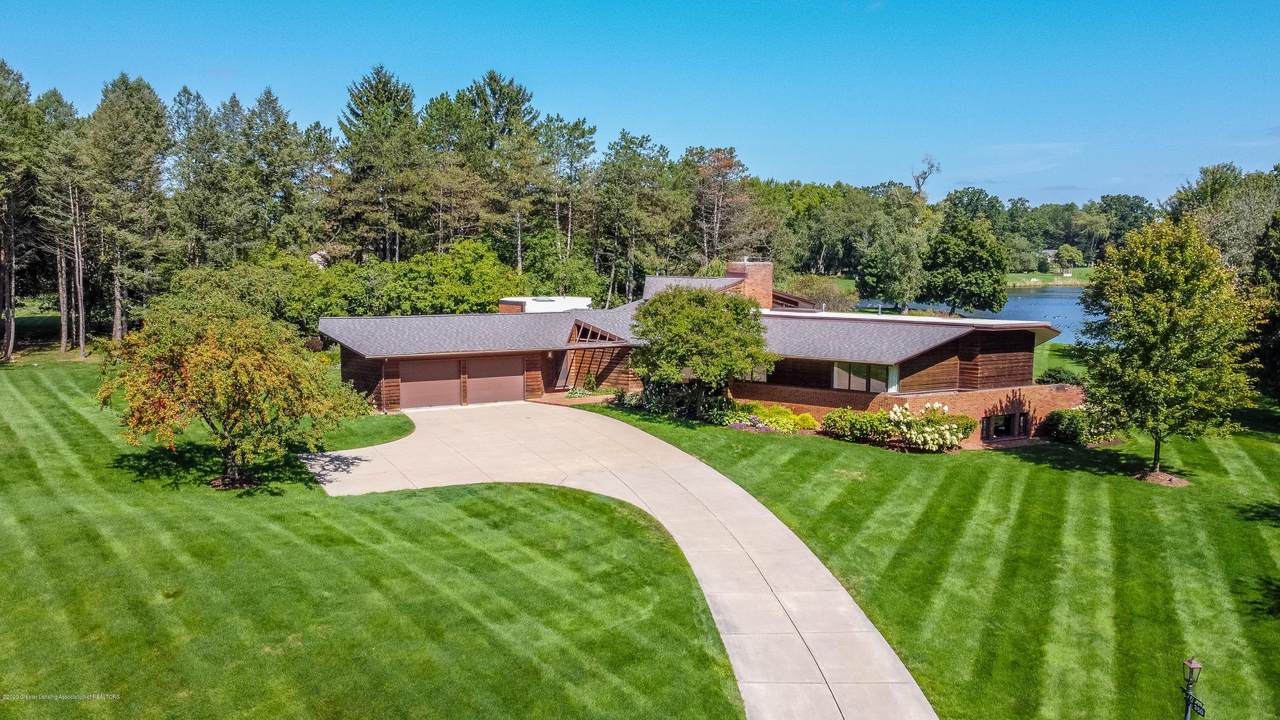 350 Winterberry Lane - Photo 1