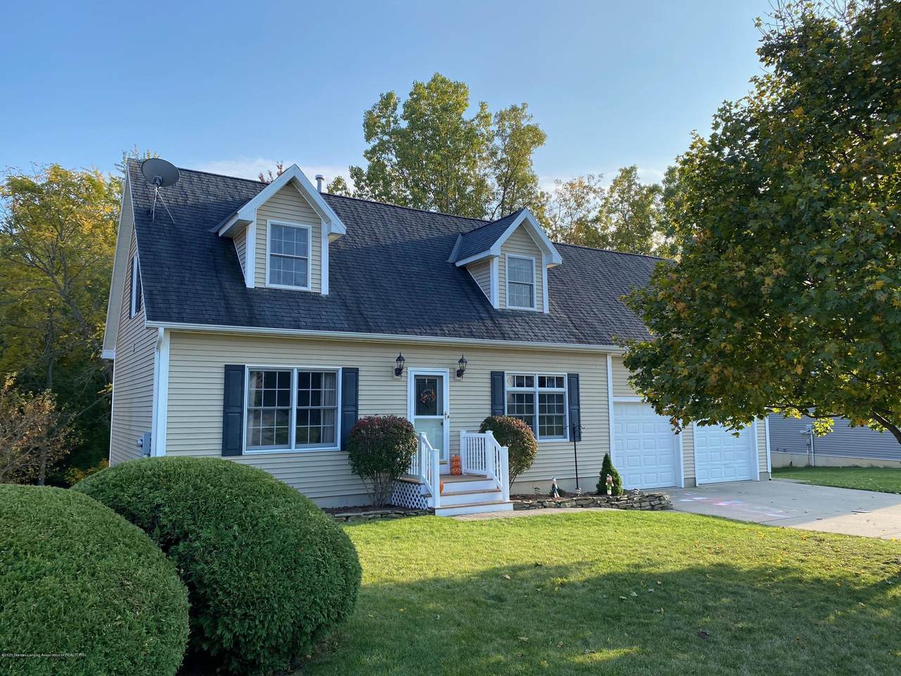 7143 Mandell Circle - Photo 1