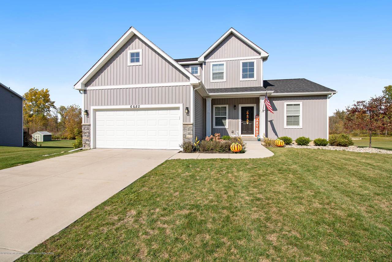 6680 Thunder Lane - Photo 1
