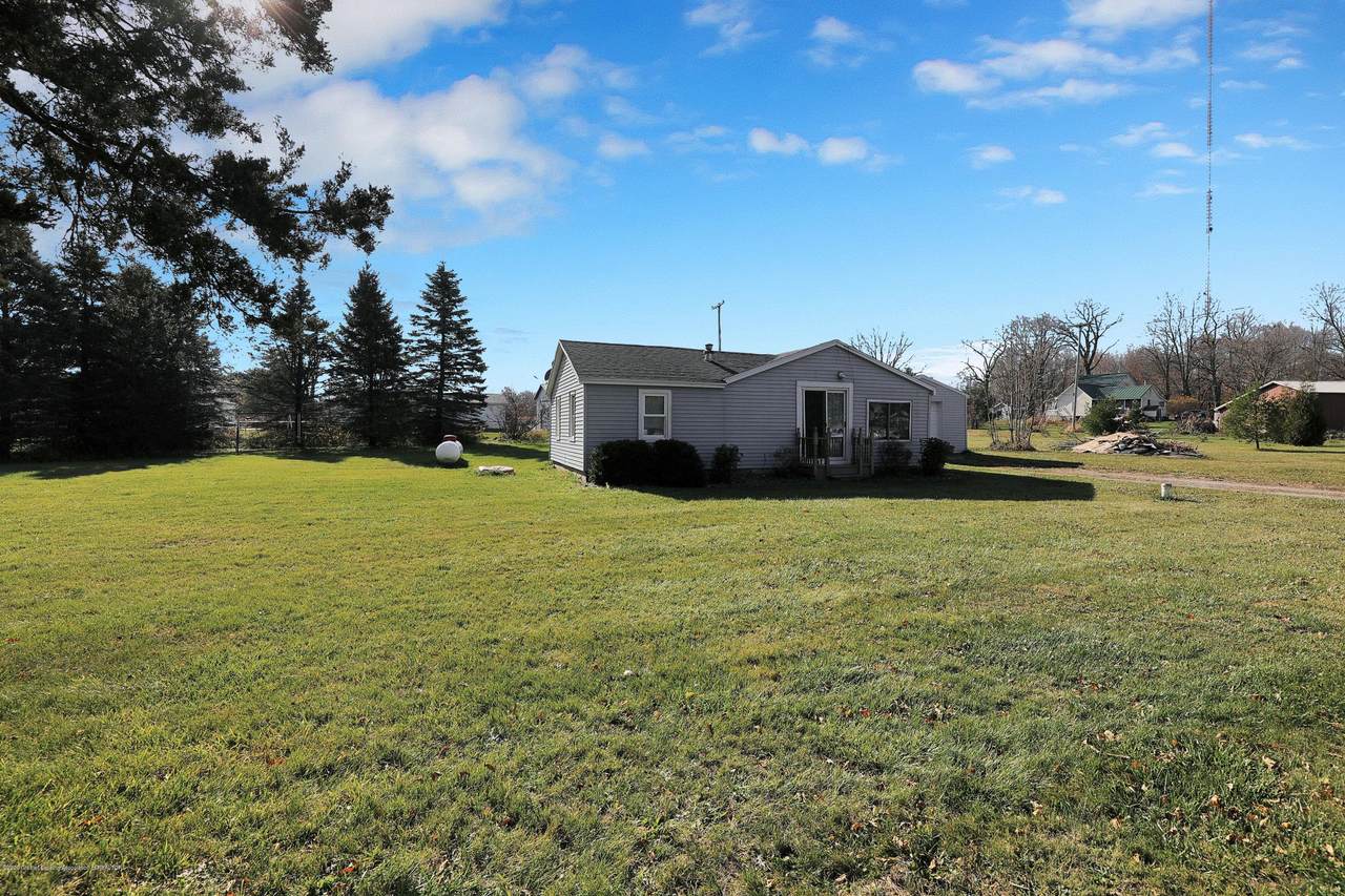 5654 Oak Street - Photo 1