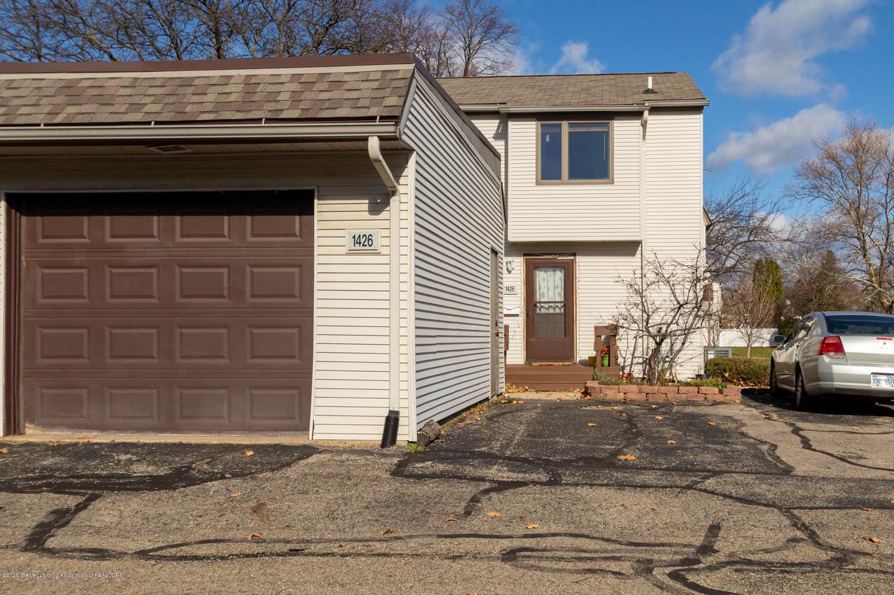 1426 Roxburgh Avenue - Photo 1