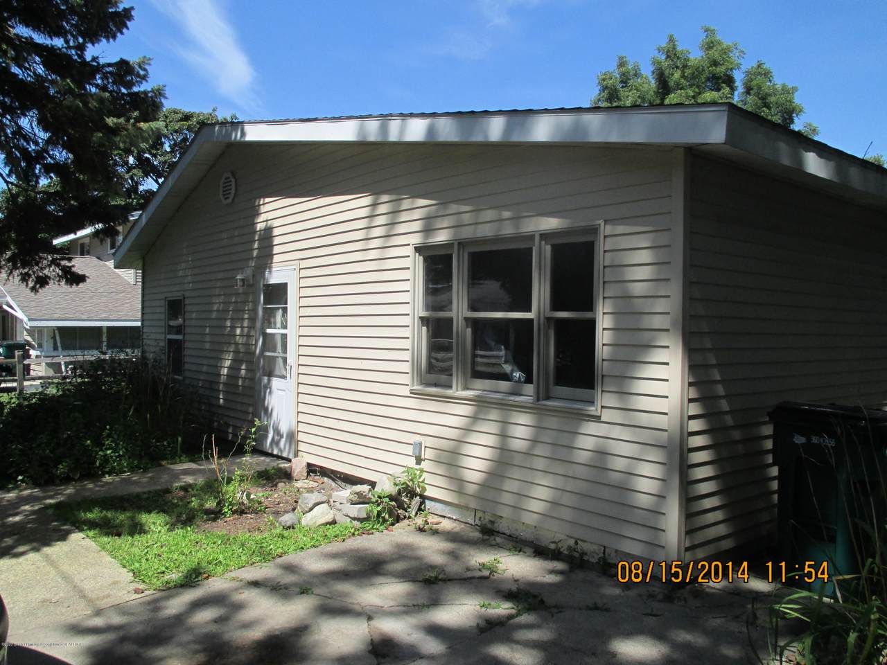 1020 R G Curtiss Avenue - Photo 1