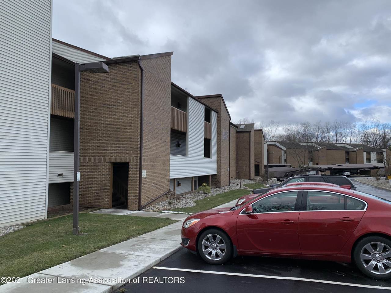 1445 E Pond Drive - Photo 1