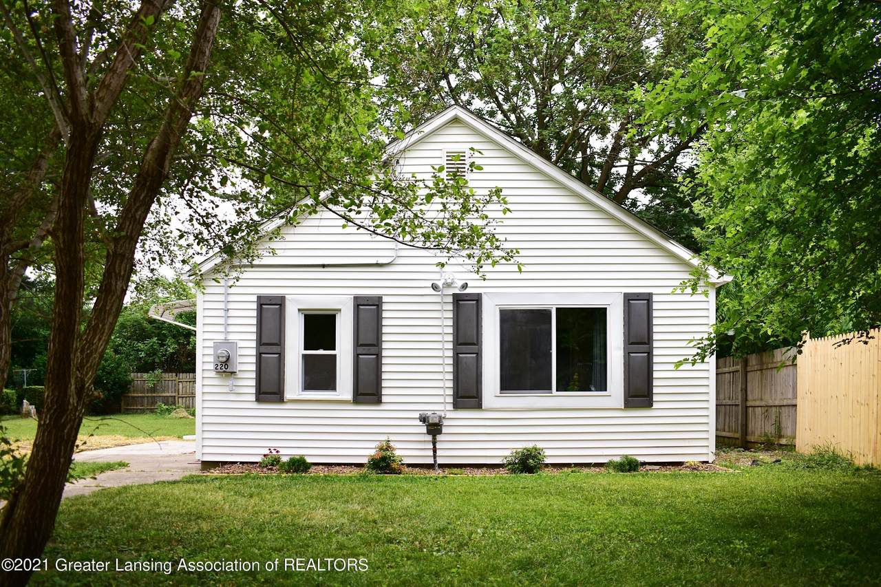 220 Paris Avenue - Photo 1