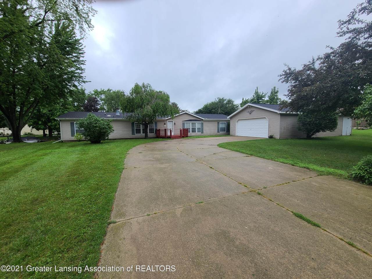 4970 Lakeside Drive - Photo 1