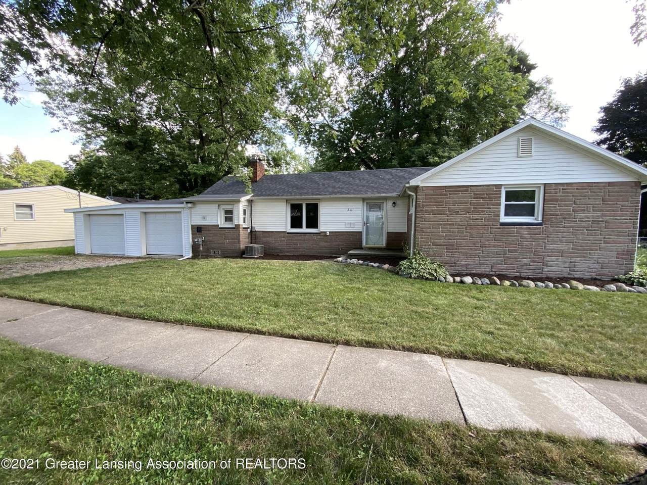 211 South Street - Photo 1