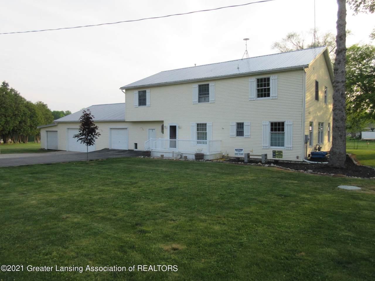 10888 Beach Court - Photo 1