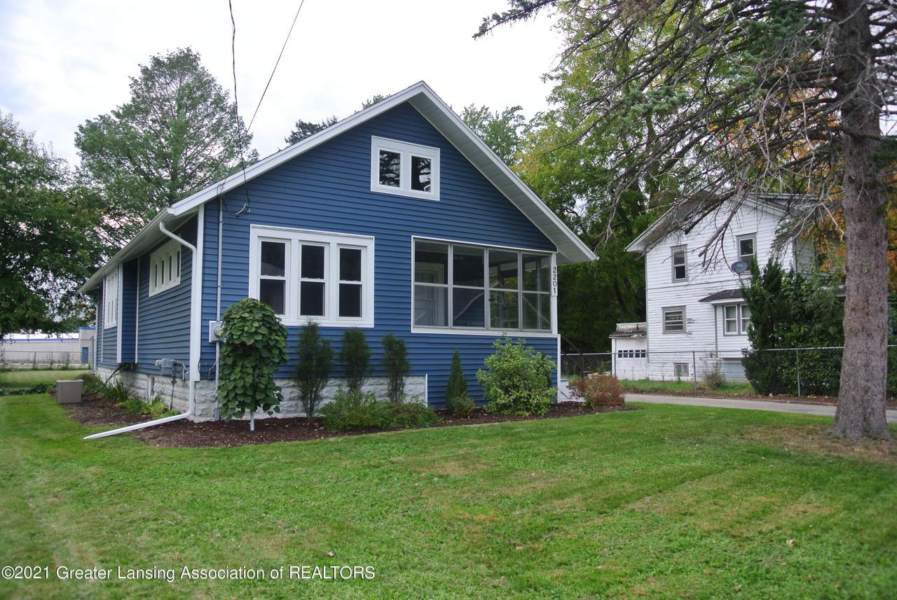 2201 Bertha Street - Photo 1