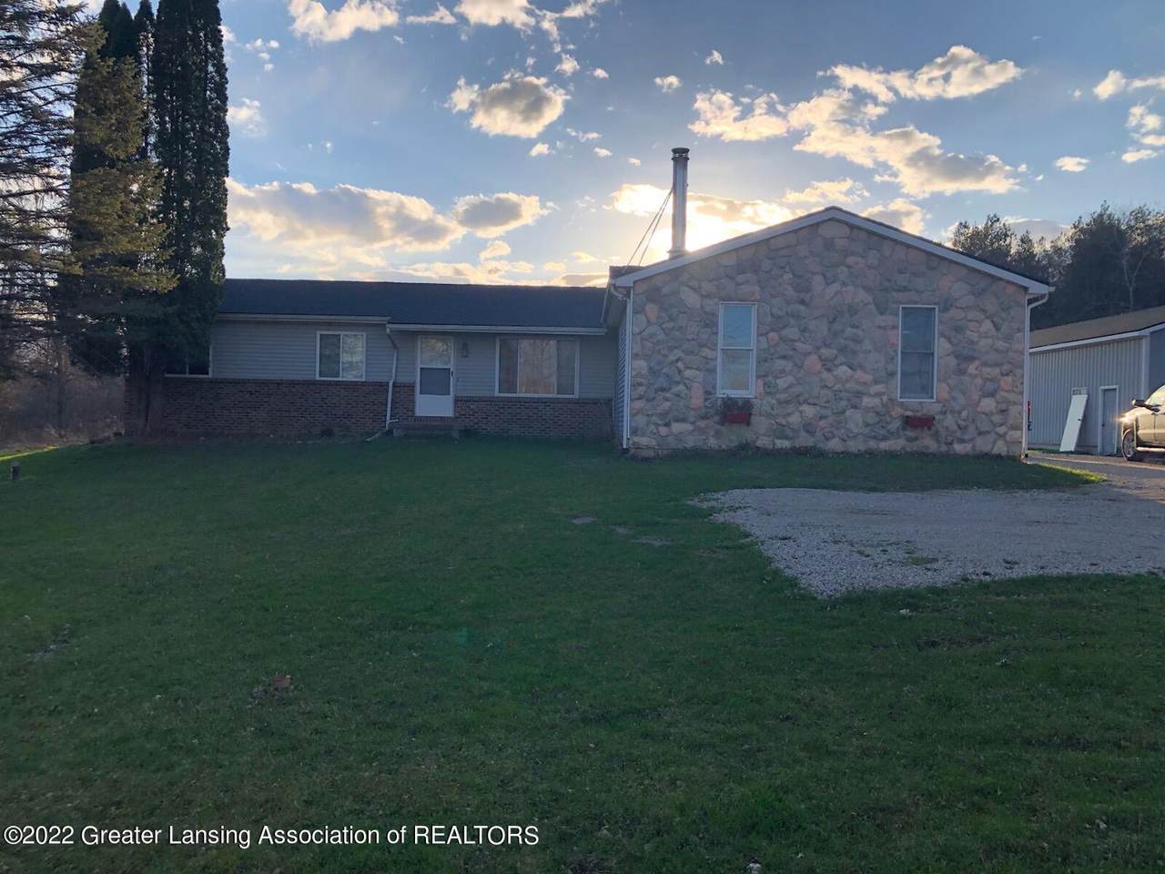 9690 Beardslee Road - Photo 1