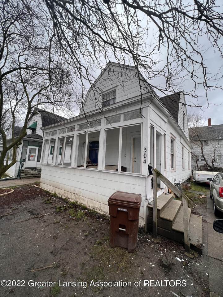 304 Pennsylvania Avenue - Photo 1