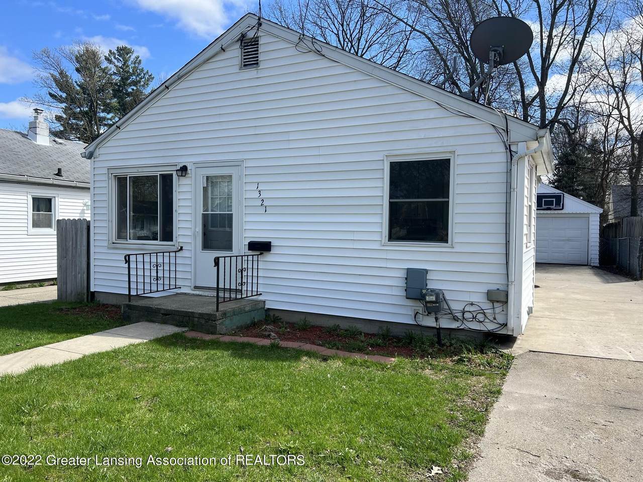 1321 Mt. Hope Avenue - Photo 1
