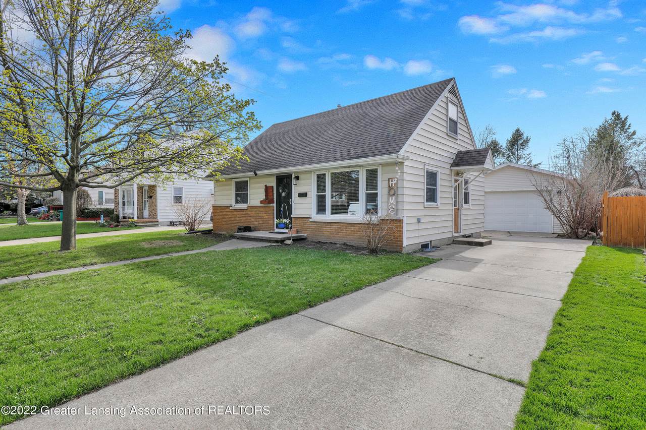 1027 Hayford Avenue - Photo 1