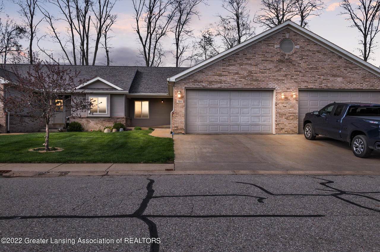 720 Treetop Trail - Photo 1