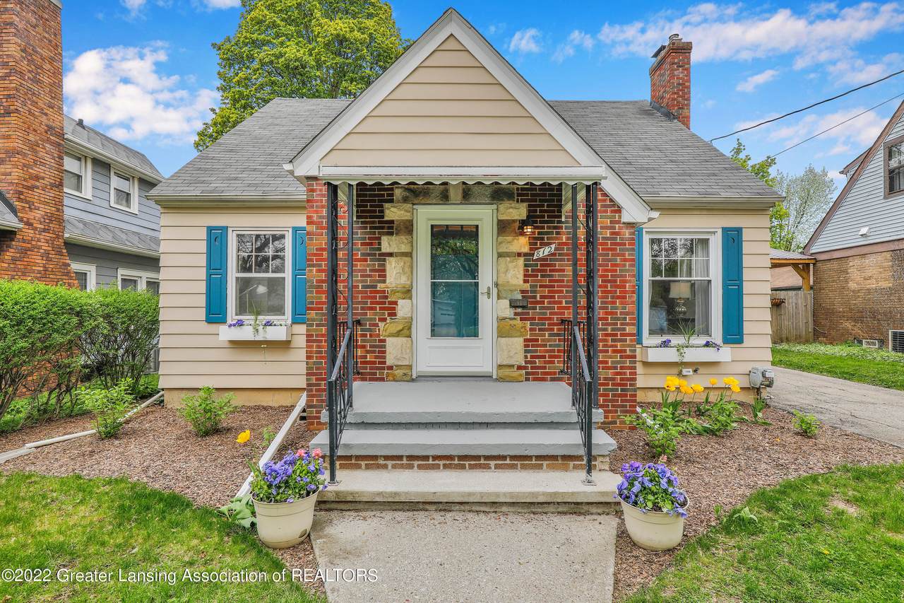 812 Downer Avenue - Photo 1