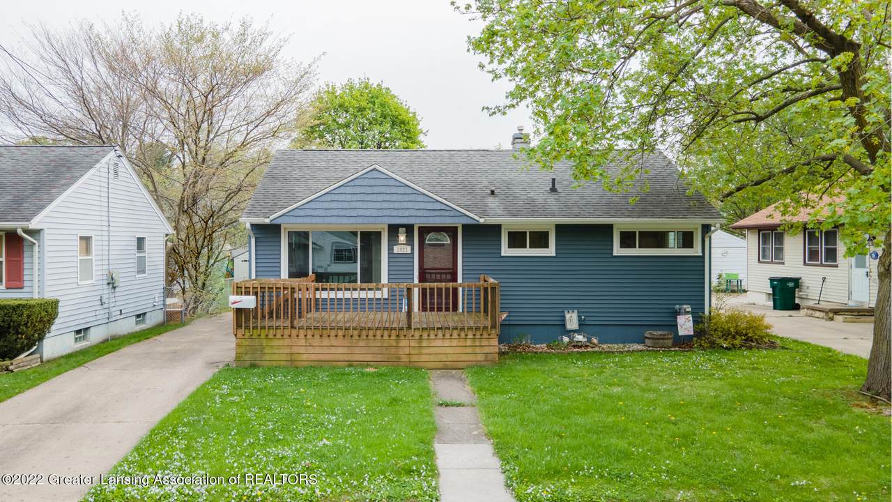 1921 Hillcrest Street - Photo 1